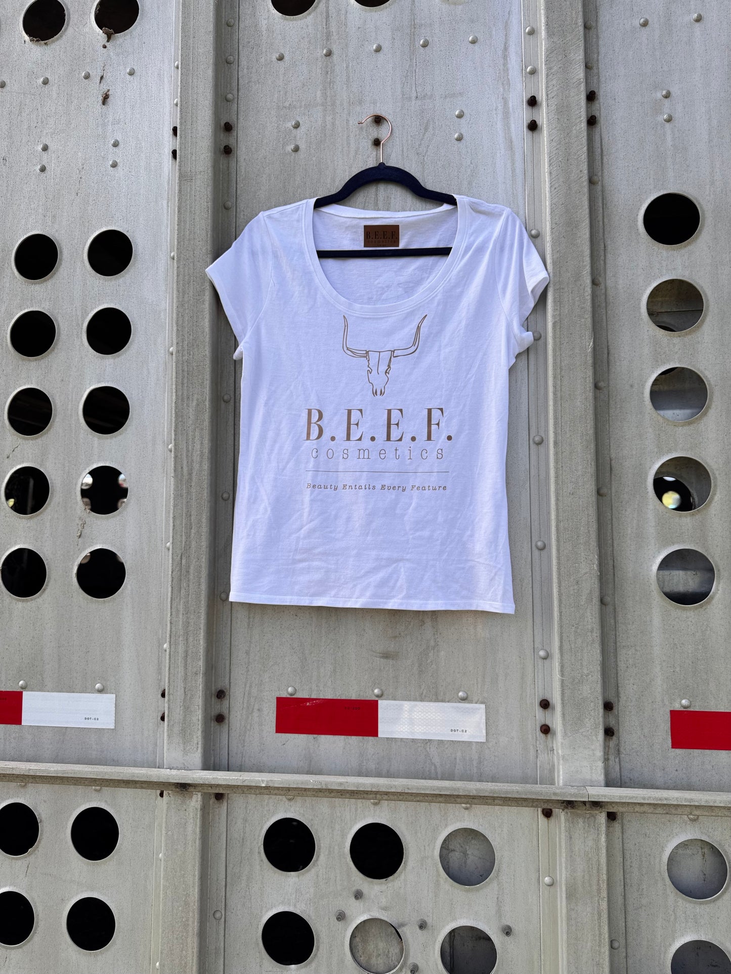 White Scoop Neck Fitted Women’s Tee